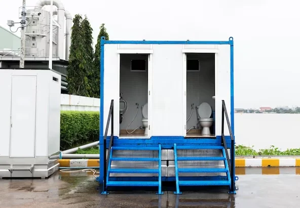 بركسات دورات مياة